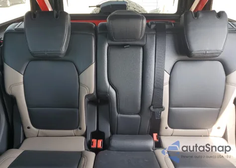 2023 Ford Bronco Base z USA, uszkodzony, nr VIN 1FMEE5DP7PLA87637